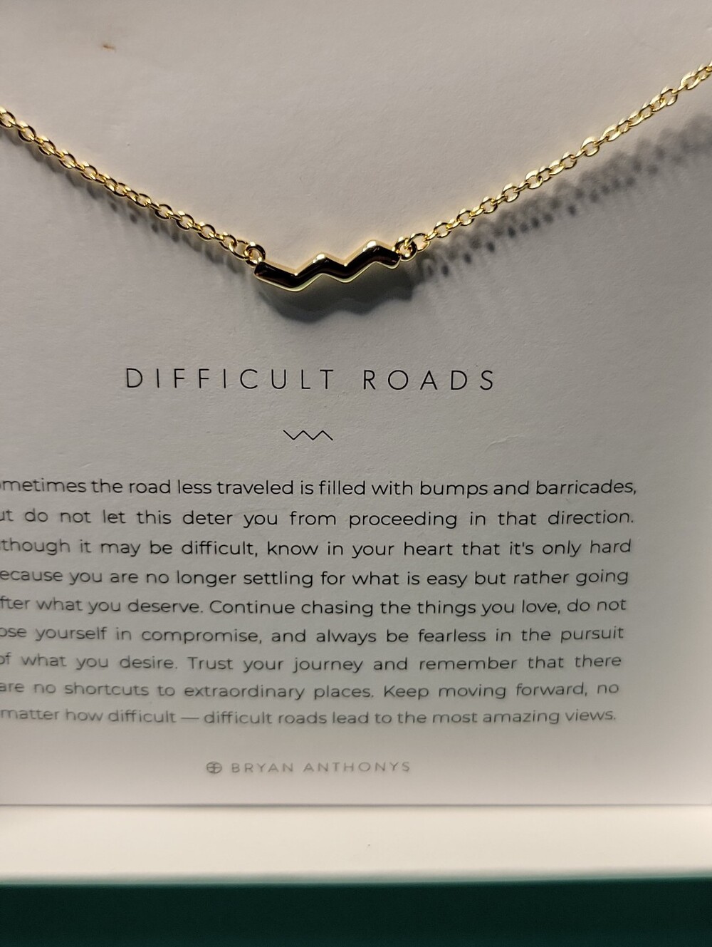 Nib In Excellent Condition Bryan Anthonys Difficult Roads Gold Tone Necklace. - Picture 2 of 7